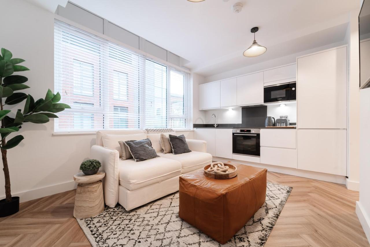 Royal House Stylish Apartments - Τσέστερ Εξωτερικό φωτογραφία