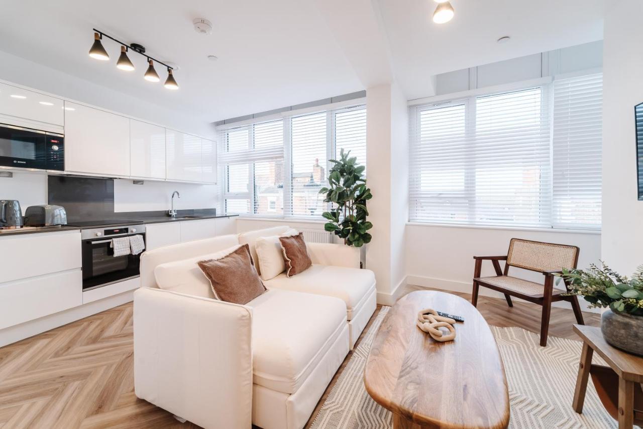 Royal House Stylish Apartments - Τσέστερ Εξωτερικό φωτογραφία