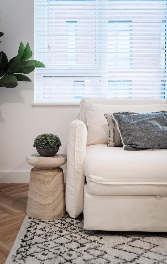 Royal House Stylish Apartments - Τσέστερ Εξωτερικό φωτογραφία