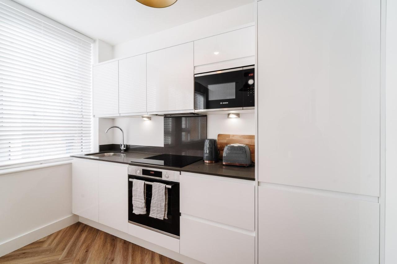 Royal House Stylish Apartments - Τσέστερ Εξωτερικό φωτογραφία