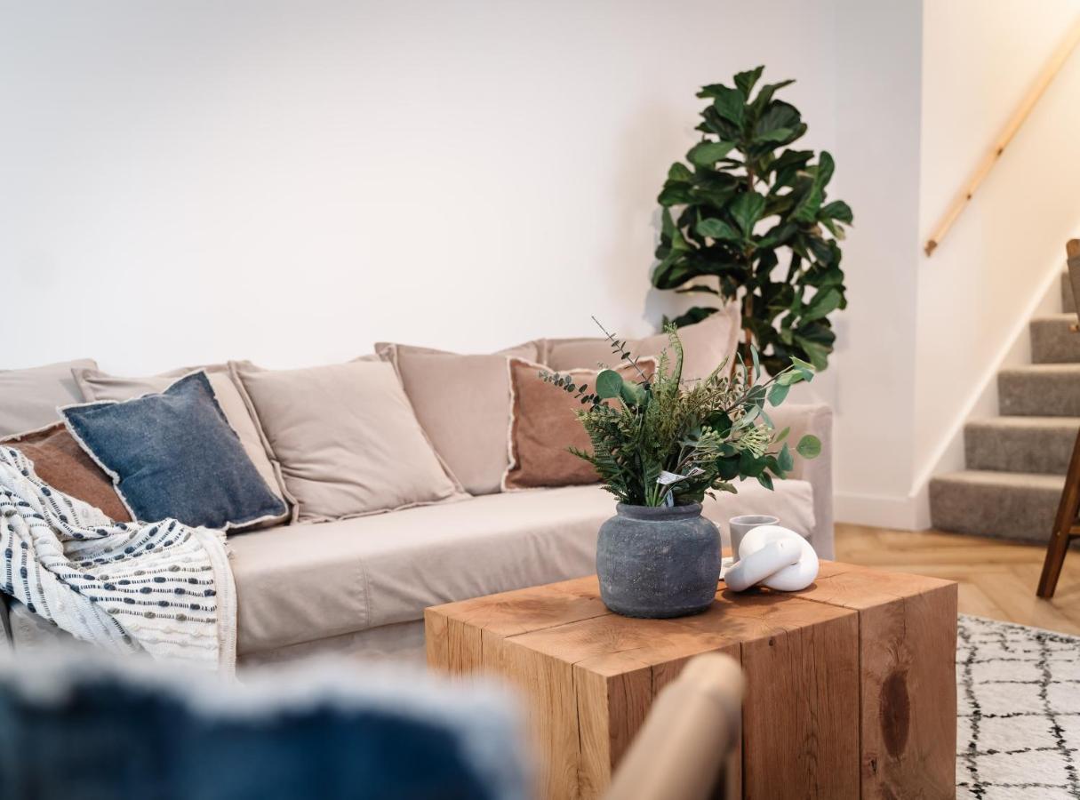 Royal House Stylish Apartments - Τσέστερ Εξωτερικό φωτογραφία