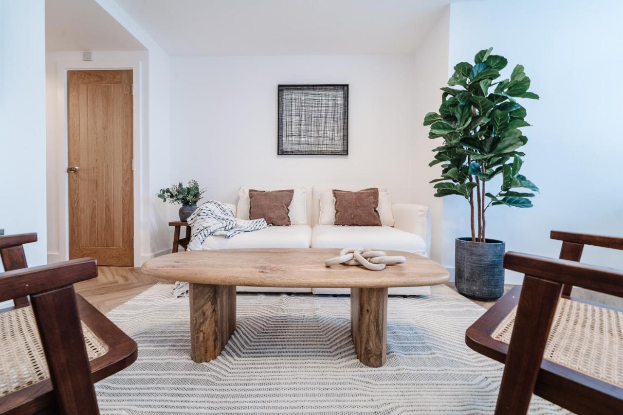 Royal House Stylish Apartments - Τσέστερ Εξωτερικό φωτογραφία