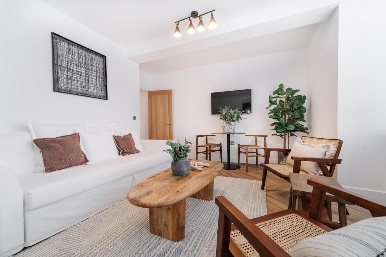 Royal House Stylish Apartments - Τσέστερ Εξωτερικό φωτογραφία