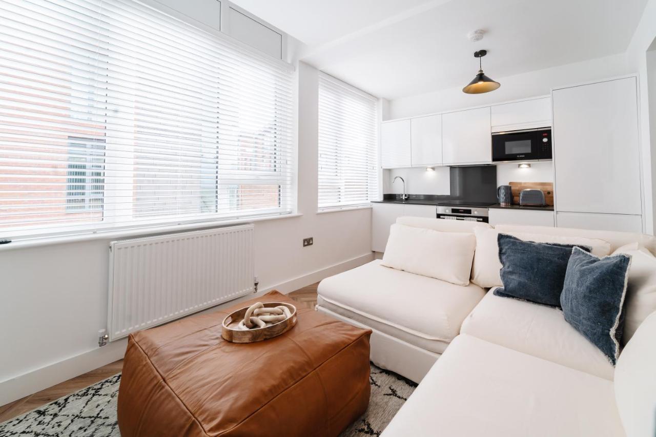 Royal House Stylish Apartments - Τσέστερ Εξωτερικό φωτογραφία