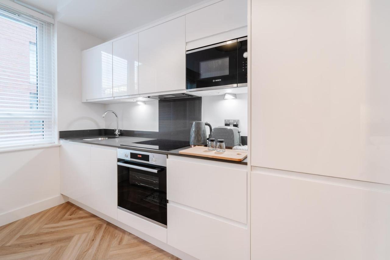 Royal House Stylish Apartments - Τσέστερ Εξωτερικό φωτογραφία