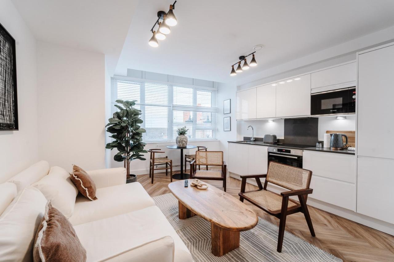 Royal House Stylish Apartments - Τσέστερ Εξωτερικό φωτογραφία