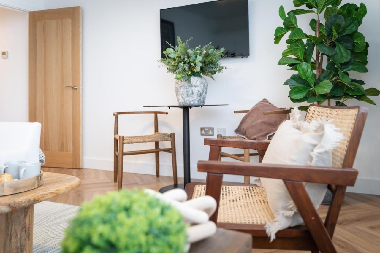 Royal House Stylish Apartments - Τσέστερ Εξωτερικό φωτογραφία