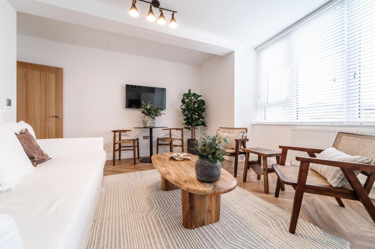 Royal House Stylish Apartments - Τσέστερ Εξωτερικό φωτογραφία