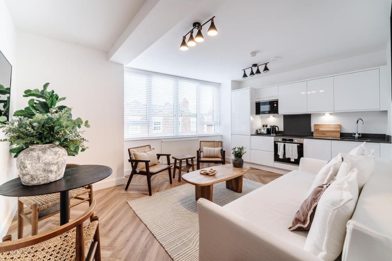 Royal House Stylish Apartments - Τσέστερ Εξωτερικό φωτογραφία